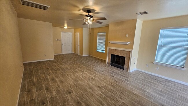 Building Photo - 22135 Greengate Dr
