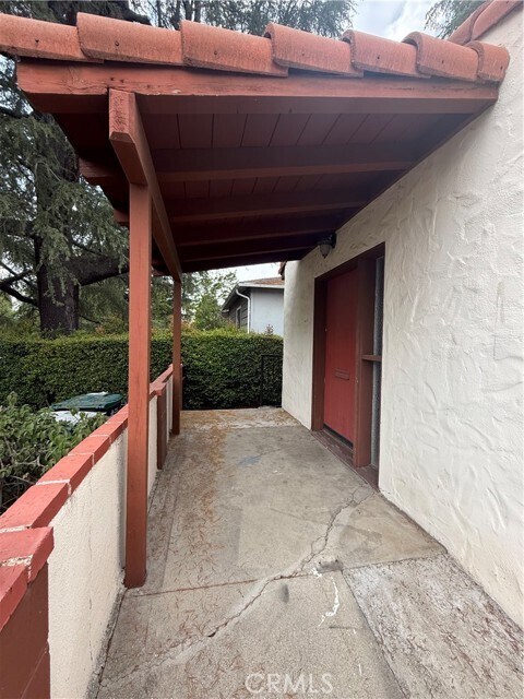 Foto del edificio - 501 W Sierra Madre Blvd
