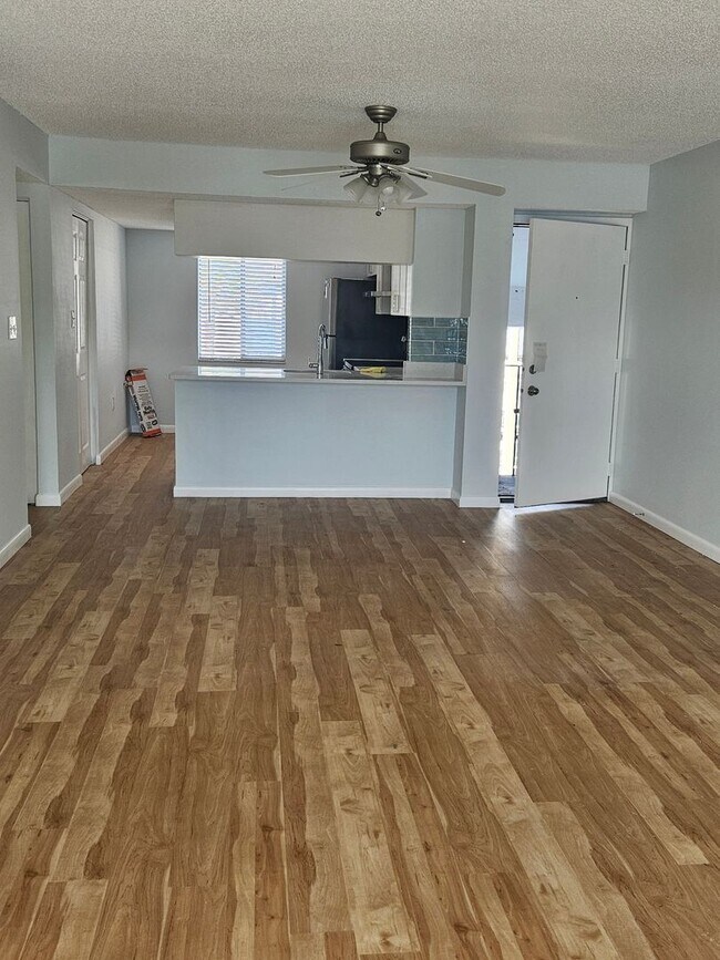 Building Photo - 224 Cypress Ln