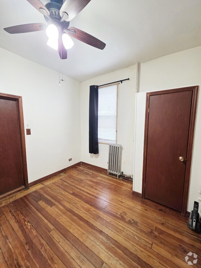 Building Photo - 267 Covert St.