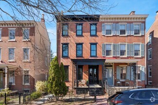 Building Photo - 121 E Washington St