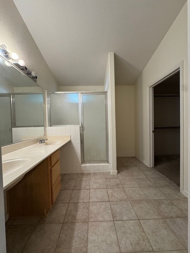 Building Photo - Beautiful Laguna West Home in Elk Grove, 3 Bedrooms, 2 Bathrooms, Quiet Cul-de-Sac