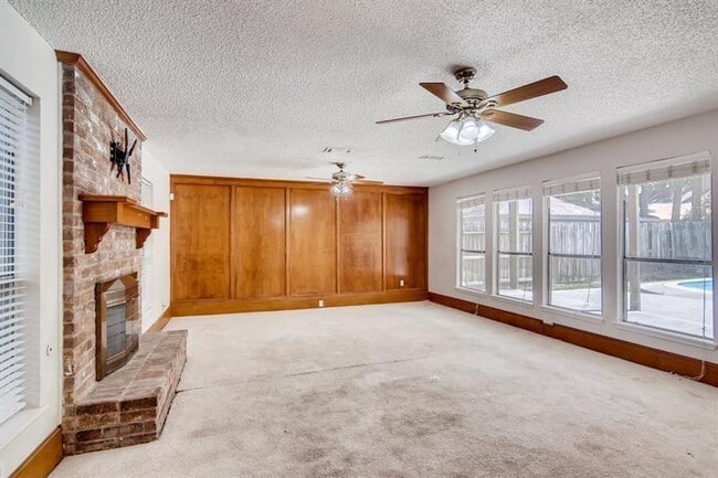 Building Photo - 19531 Enchanted Oaks Dr