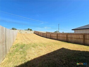 Building Photo - 3809 American Elm Dr