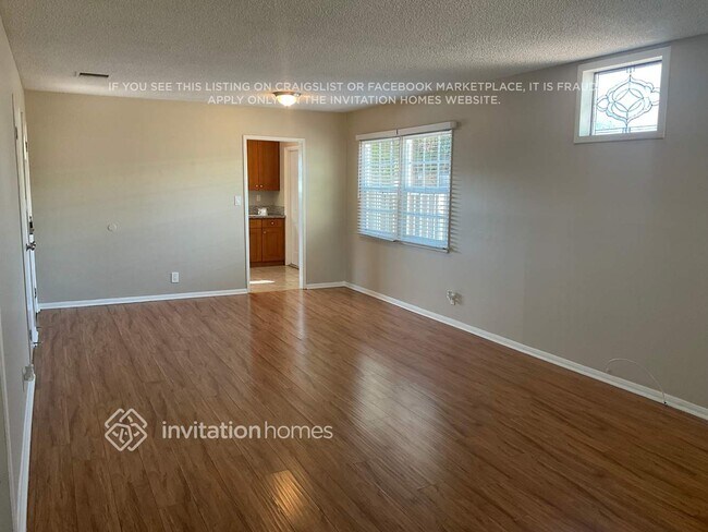 Foto del edificio - 11240 Gaviota Ave