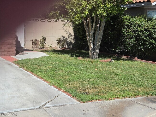 Building Photo - 7757 Foredawn Dr