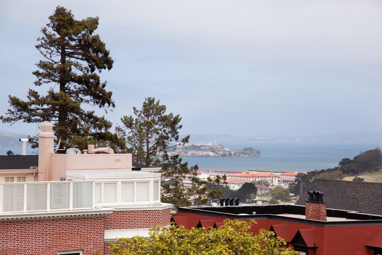 Building Photo - 4 bedroom in San Francisco CA 94115