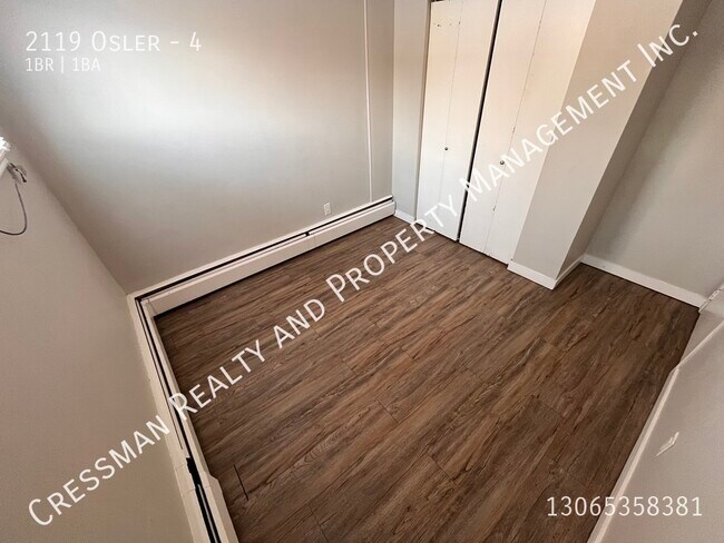 Photo du bâtiment - 1 bed 1 bath APARTMENT in downtown Regina FIRST MONTH RENT FREE