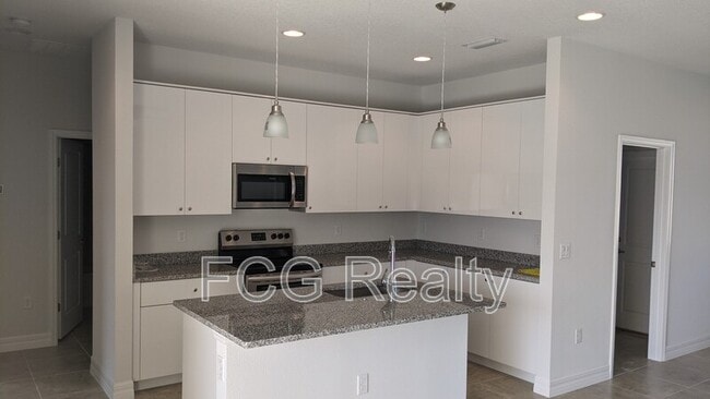 Building Photo - 48 Orchid Ln