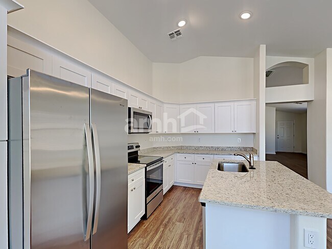 Foto del edificio - 15848 W Jefferson St