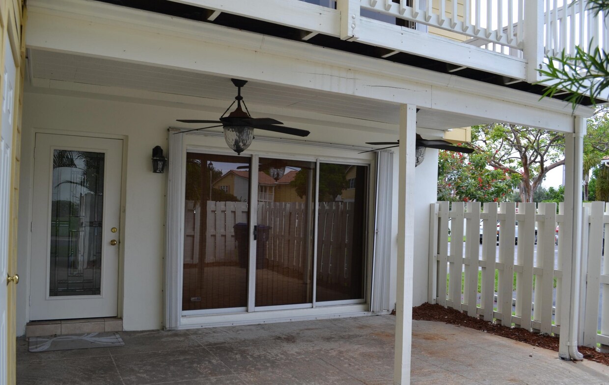 Primary Photo - 173 Seabreeze Cir