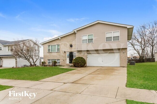 Foto del edificio - 25643 S McCorkle Ave