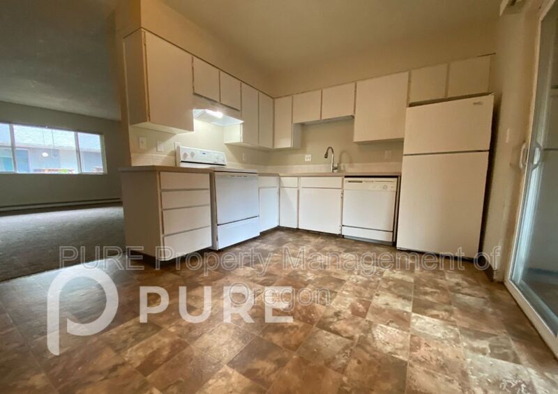 Foto principal - 2096 SE Pinelane St