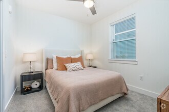 2BR, 2BA - 983SF - Bedroom - Woods at Forest Crossing