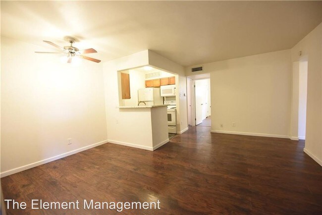 Building Photo - 5124 Live Oak St