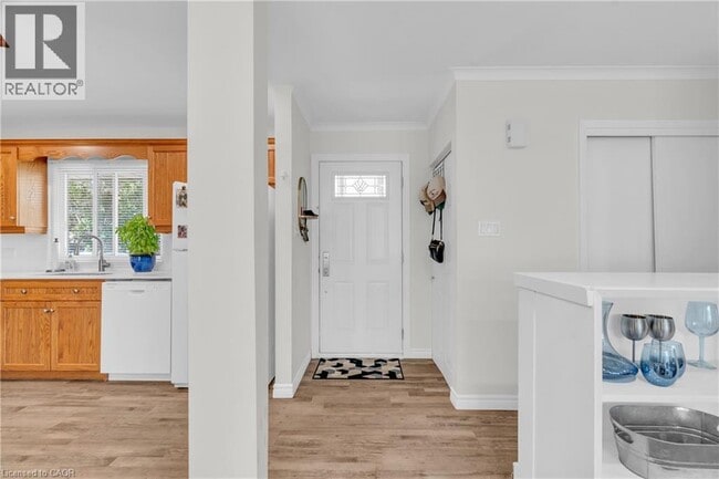 Photo du bâtiment - 110 Stonybrook Dr