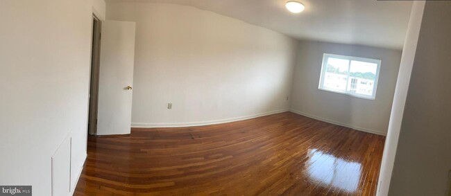Building Photo - 6434 Edsall Rd