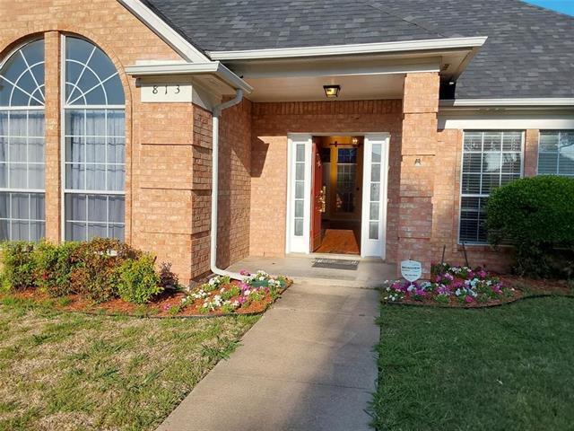 Foto del edificio - 813 Schrade Trail