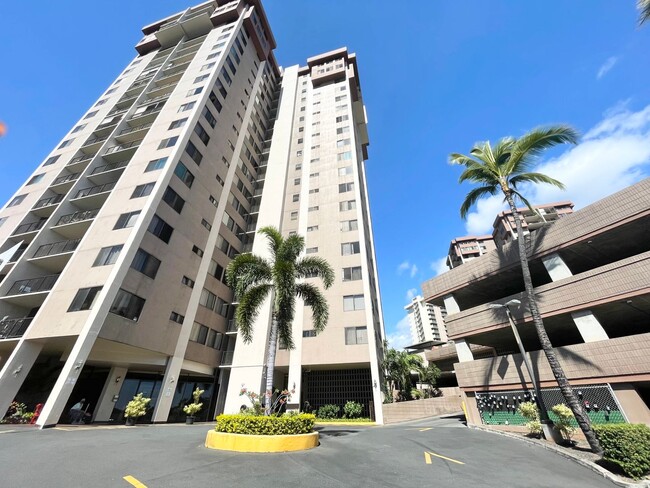 Building Photo - Park At Pearlridge 2 bedroom/ 2bath Condo