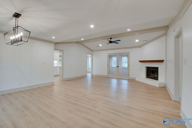 Building Photo - 2042 Rosebury Ln SW
