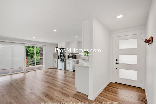 Building Photo - Updated Three Bedroom Escape in Hallinan N...