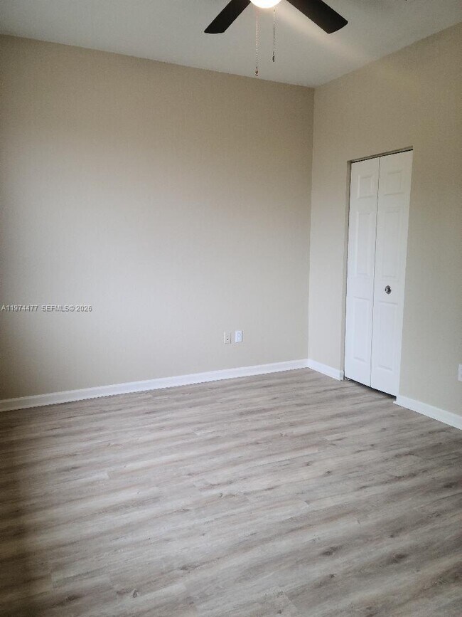 Foto del edificio - 1952 Marsh Harbor Dr