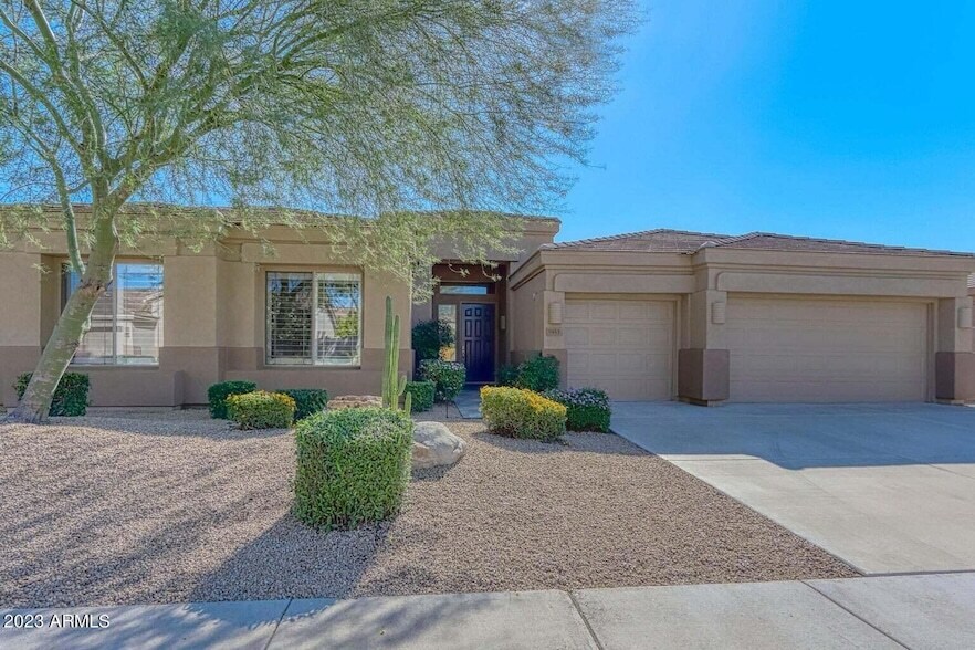 Foto principal - 7553 E Buteo Dr