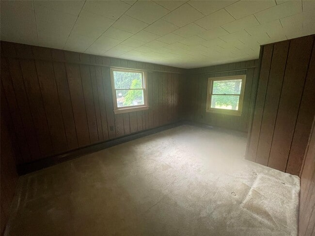Building Photo - 1043 NY-216