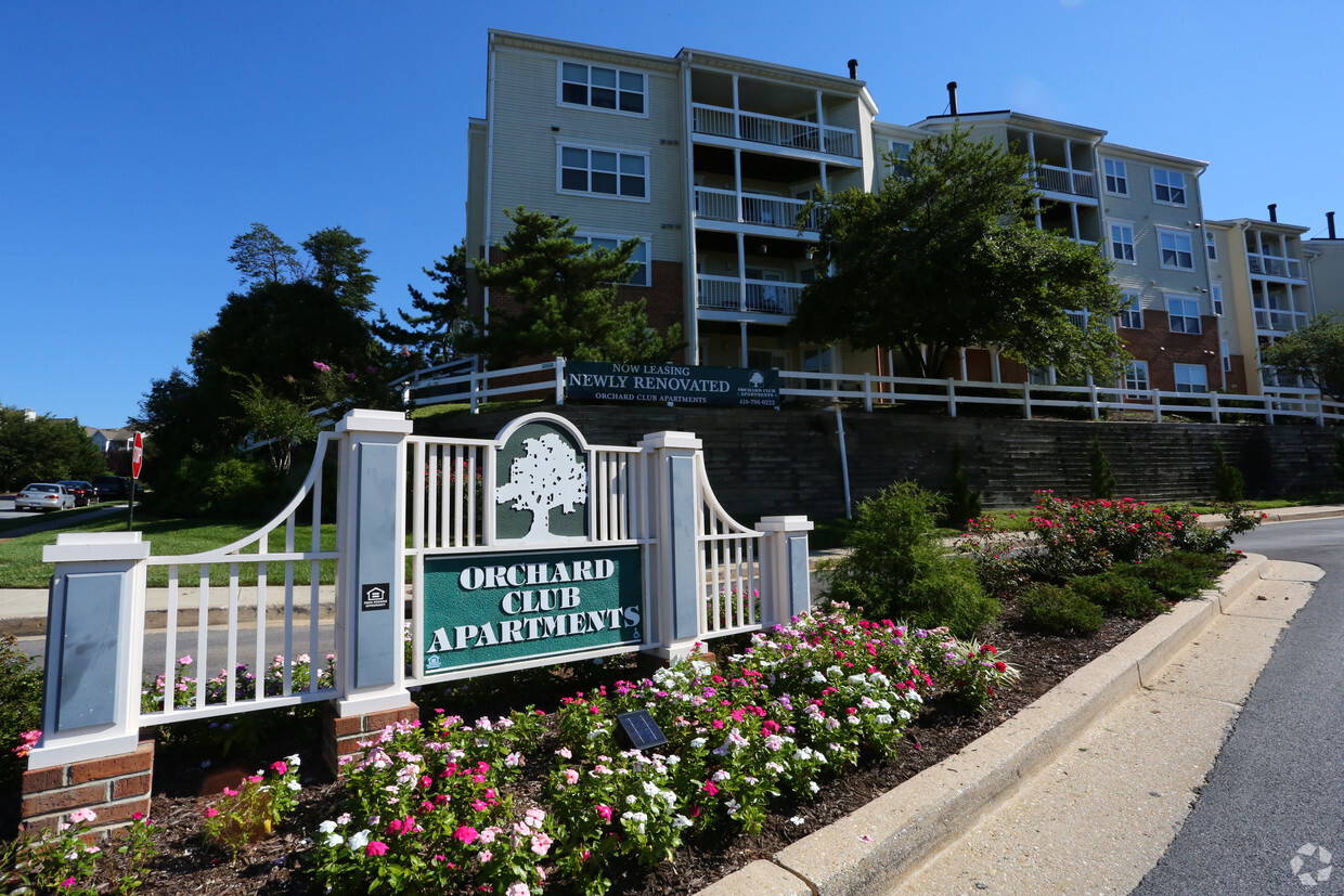 Primary Photo - Orchard Club Apartments