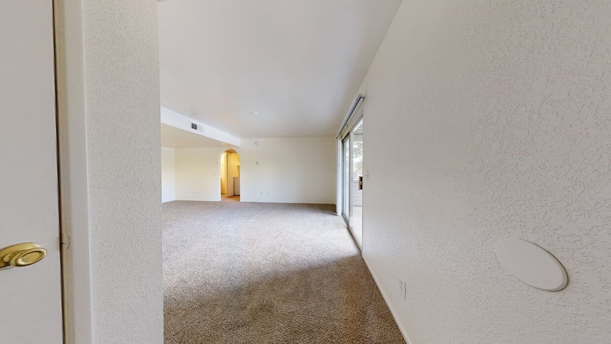 Photo - Woodcrest Apartments