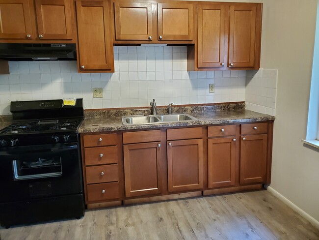 New Kitchens - Pin Oak Manor Apartments