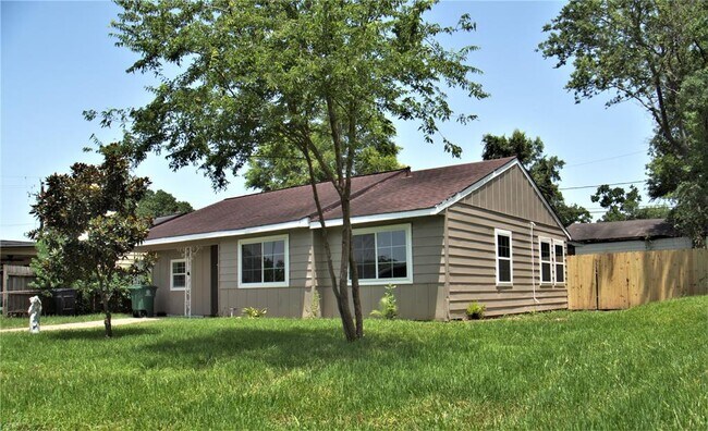 Building Photo - 12347 Mylla St