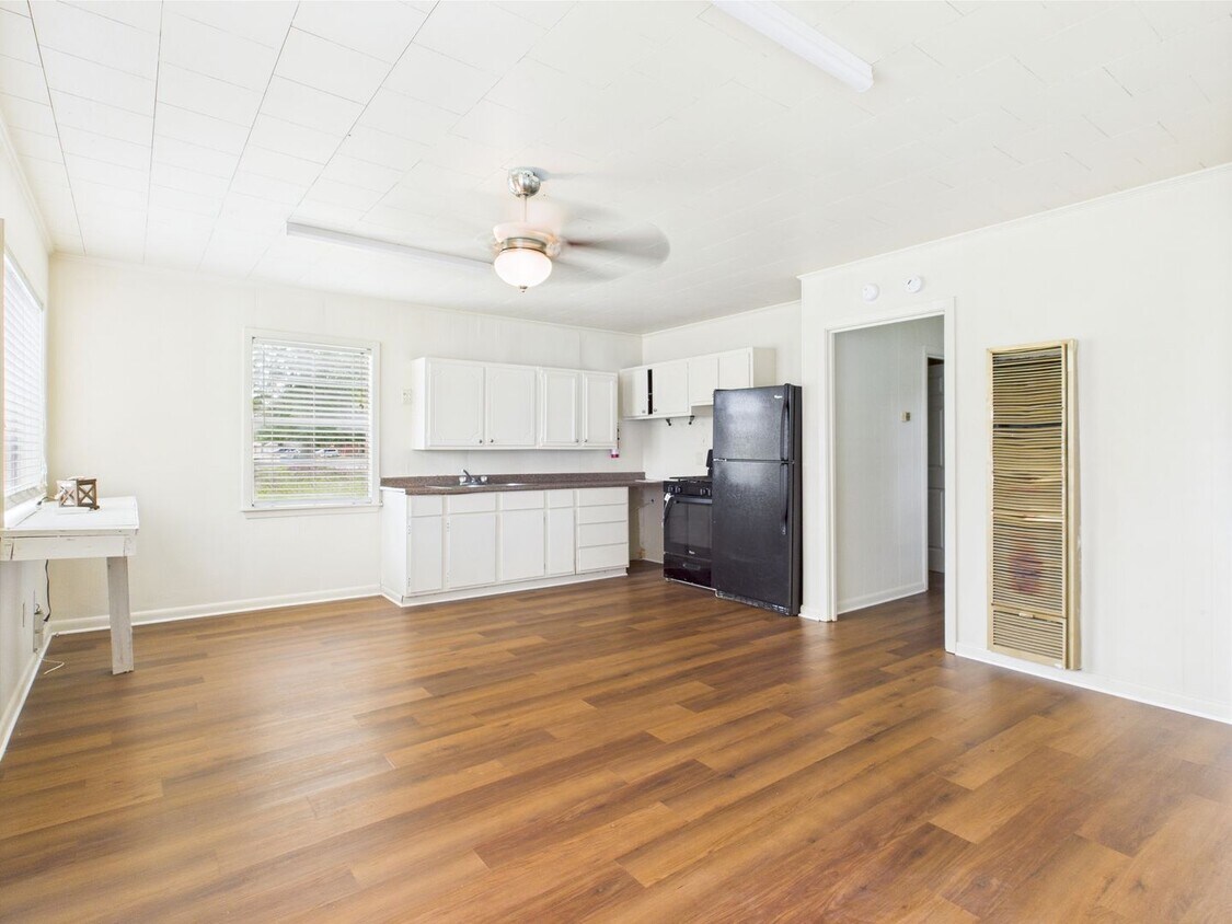Primary Photo - Adorable 1 bedroom home in Lafayette!