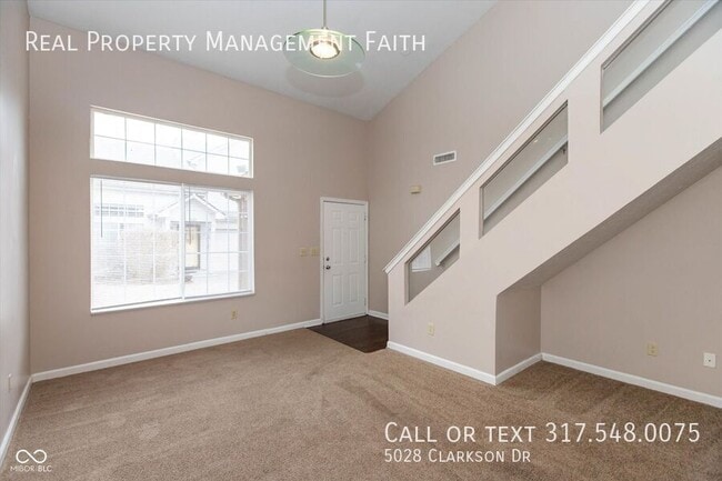 Foto del edificio - 5028 Clarkson Dr