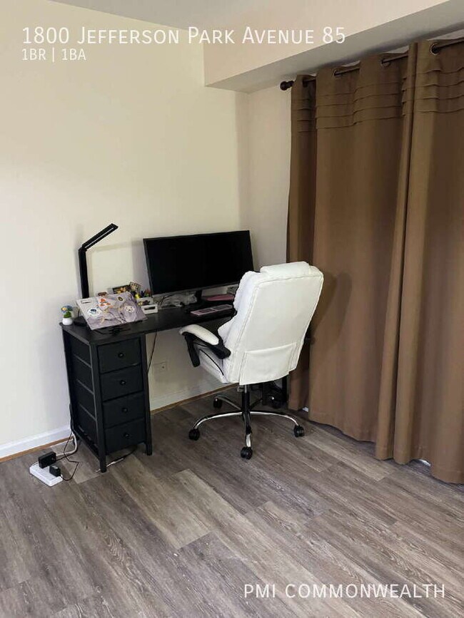 Foto del edificio - 1800 Jefferson Park Ave