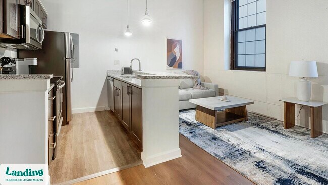 Foto del edificio - 121 S Fremont Ave