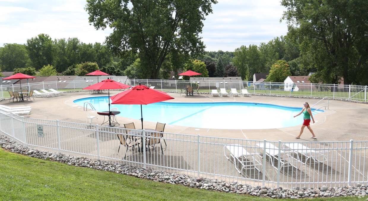Primary Photo - Willow Pond Apartments & Townhouses