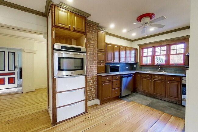 Foto del edificio - 711 Union St