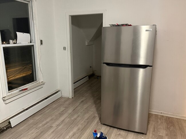 Kitchen & pantry - 13 S 1st St