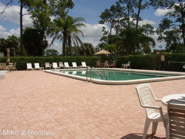 Foto del edificio - 5825 Rattlesnake Hammock Rd