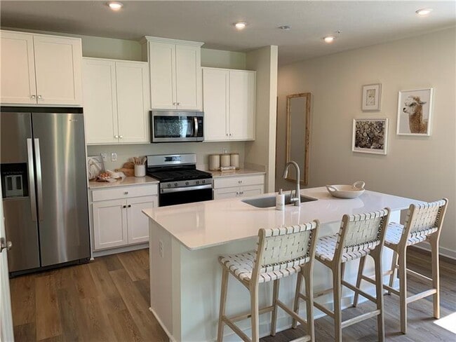 Building Photo - 131 Scotland Ln