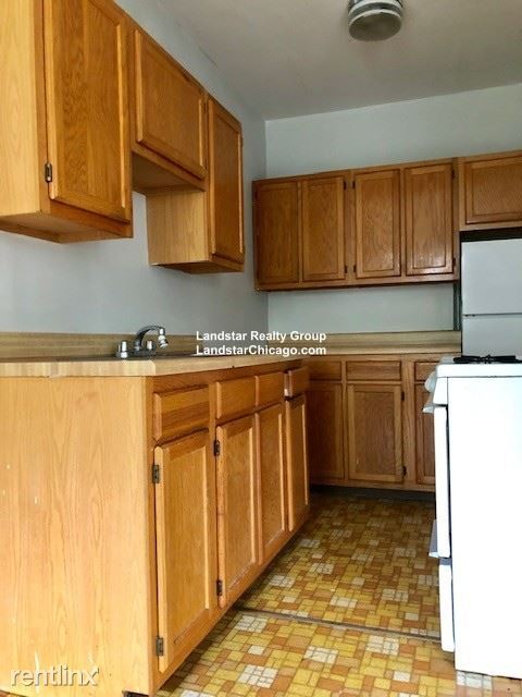 Building Photo - 4615 N Lincoln Ave