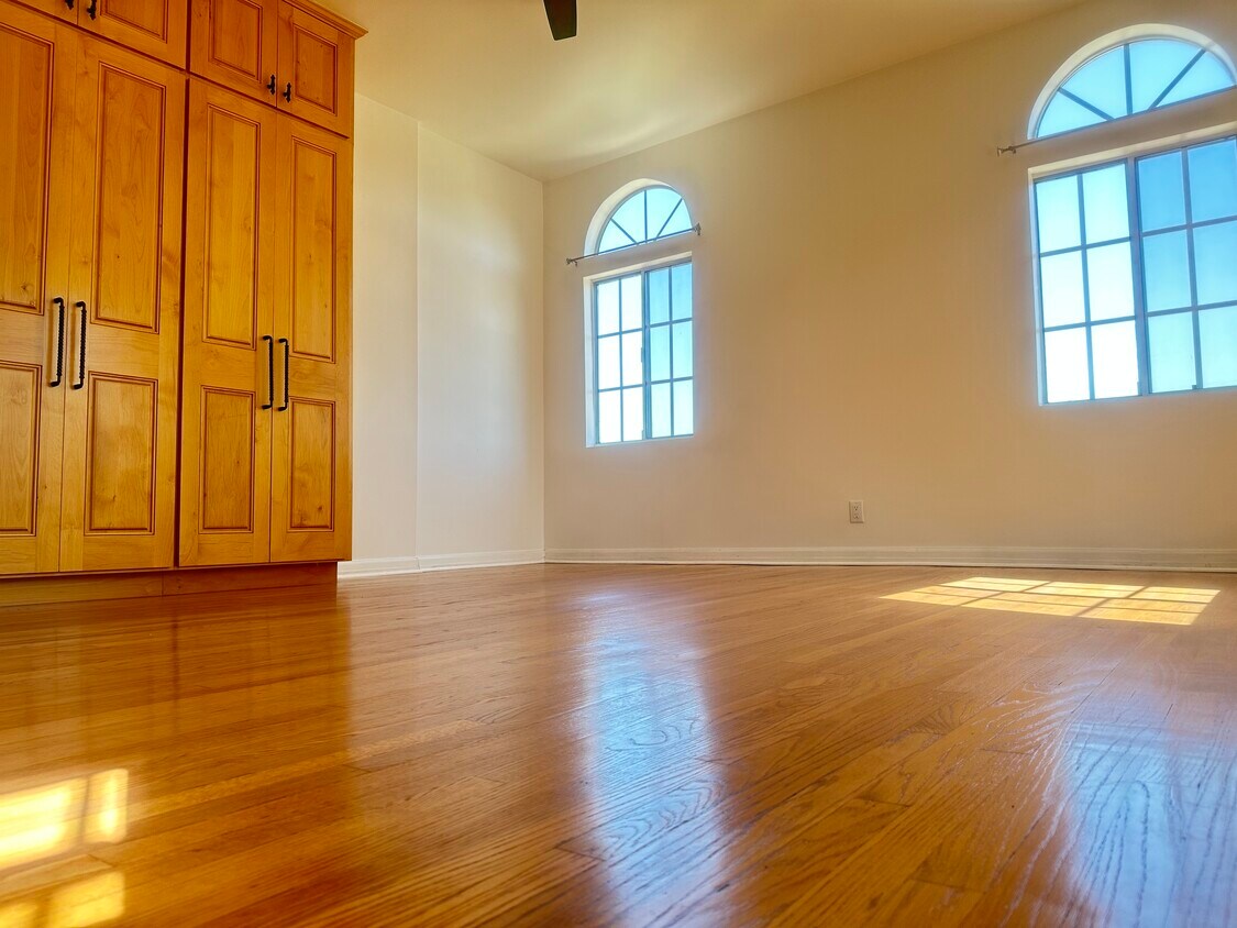 Foto principal - 1602 S Sierra Bonita Ave
