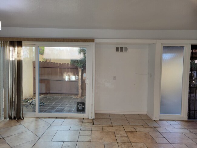 Building Photo - 15542 Sherman Way