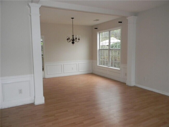 Foto del edificio - 157 Wallnut Hall Cir