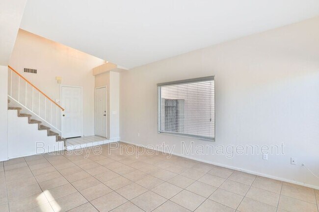 Foto del edificio - 5856 E Norwood St