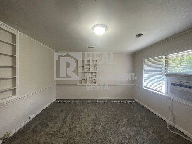 Building Photo - 3795 Spencer Cir