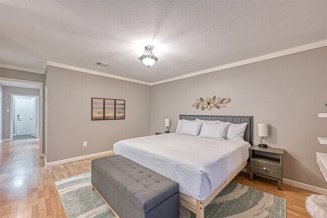 Foto del edificio - 2215 Fort Laramie Dr