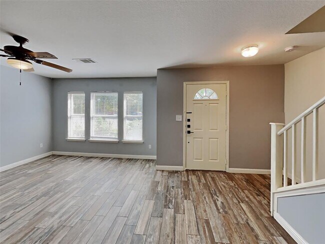 Building Photo - 904 Swallow Ridge Cove
