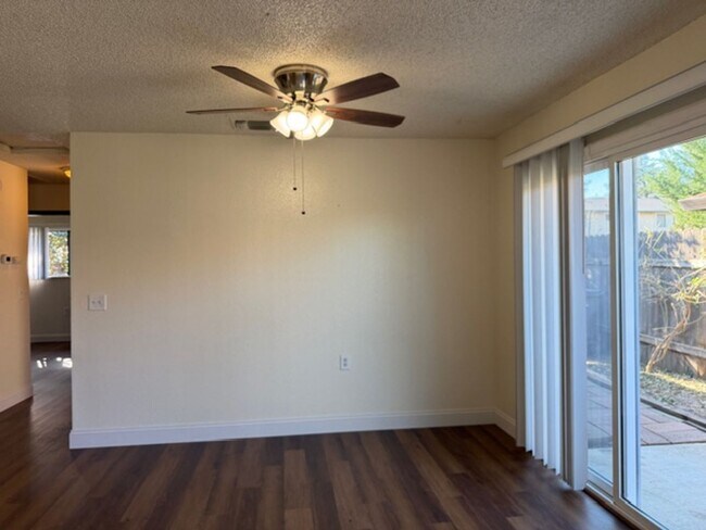 Foto del edificio - 77-79 West Clover St